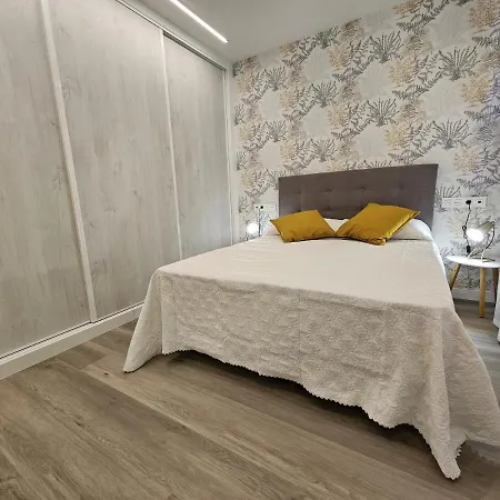 1b105 Bonito En Zona Exclusiva By R2r Consulting Apartment Gijón