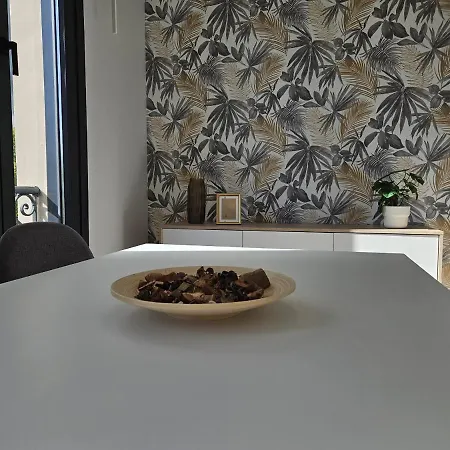 R2R - Bonito Apartamento En Zona Exclusiva - 1B105